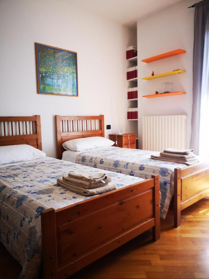 Suite Travel Home Modena Luaran gambar